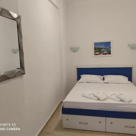 La Bonita Apartment Nea Iraklitsa